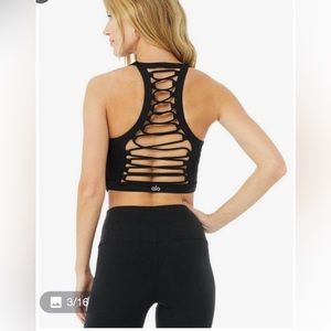 Alo Yoga movement Top  Size S 🎁🎈